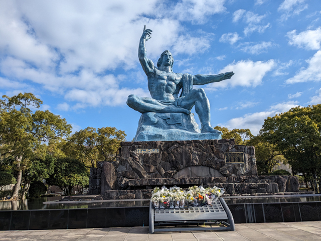 平和祈念像